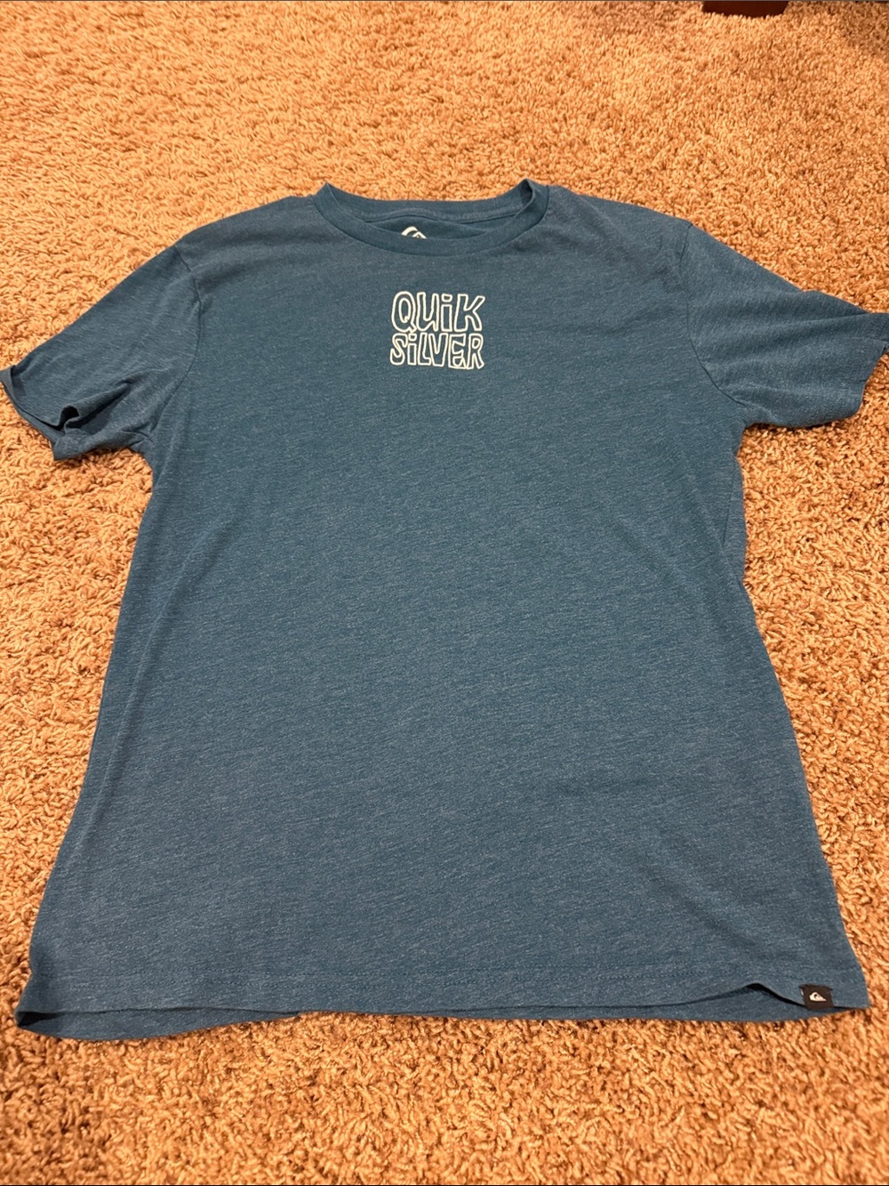 Quicksilver boys tee size YXL